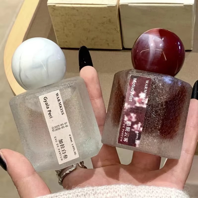 Perfume Fragrance Families - Kadın Parfümü 30ml Uzun Süre Kalıcı